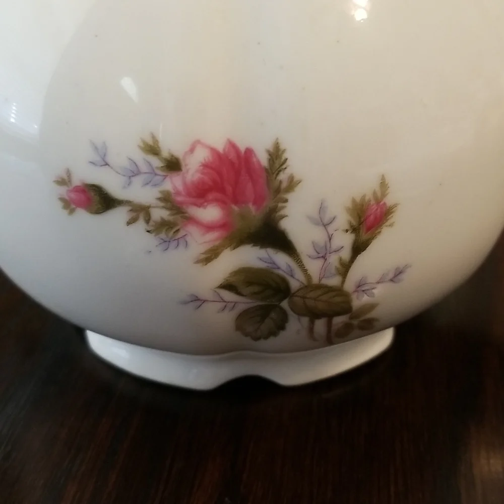 3pc Porcelain Tea Set - Picture 3 of 16